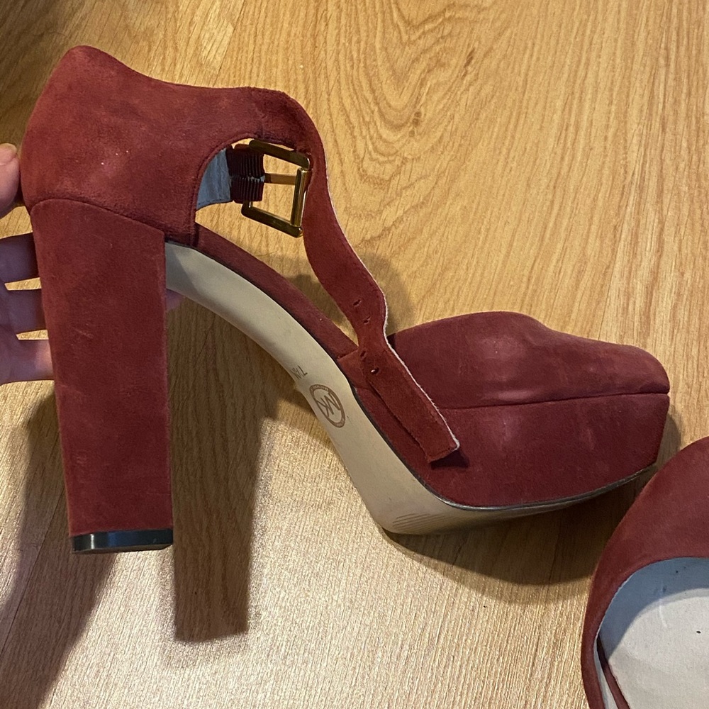 Michael Kors Heels Suede Burgundy size 7.5